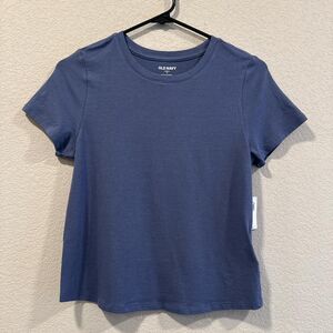 Blue cropped tee